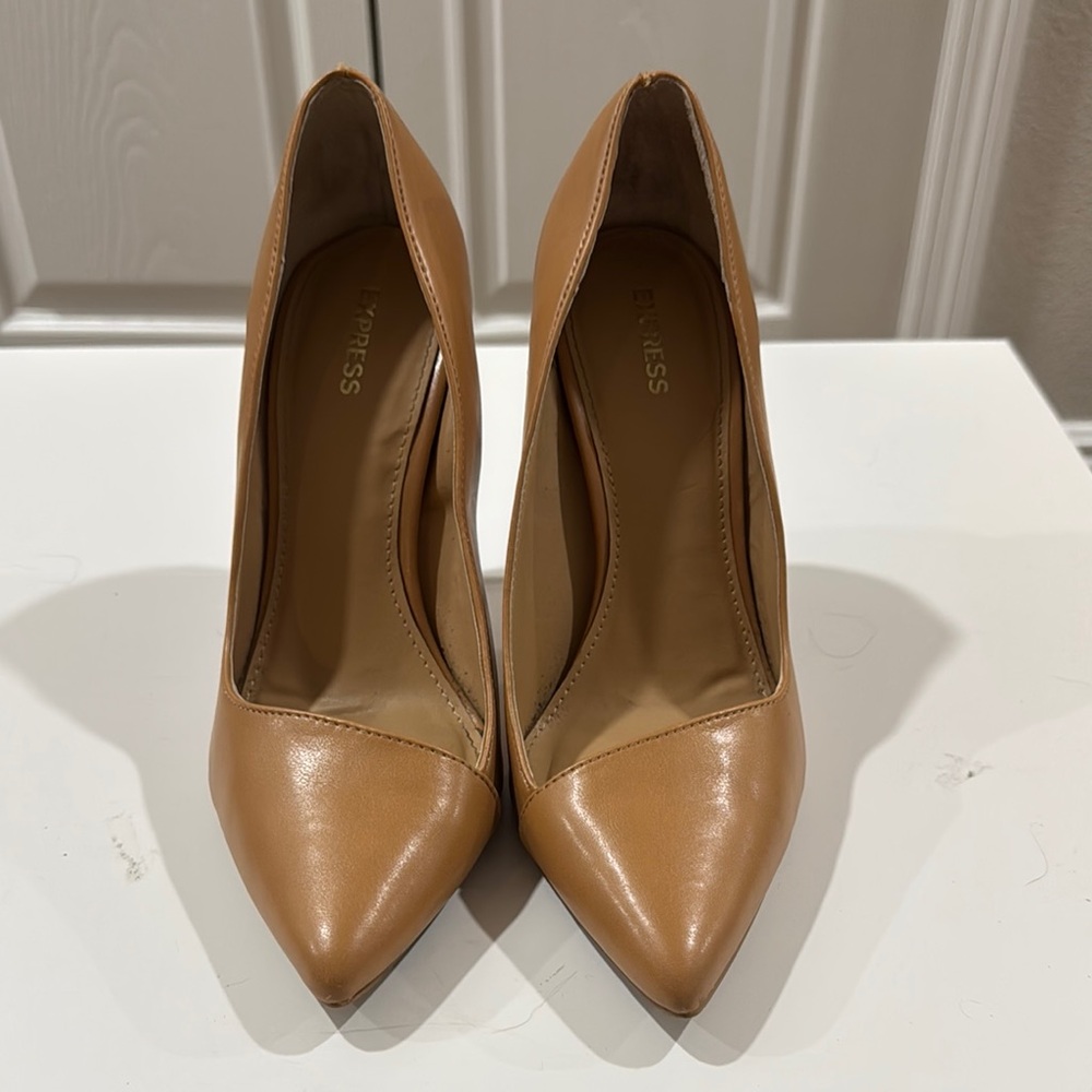 Express Tan Stiletto Heels for Formal Occasions